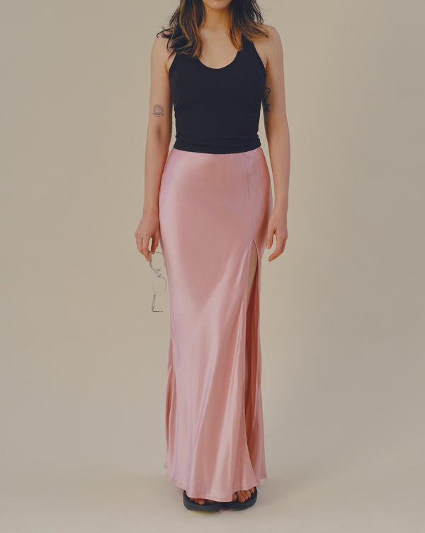 Oda獨家 絲滑緞面魚尾裙 粉紅香檳